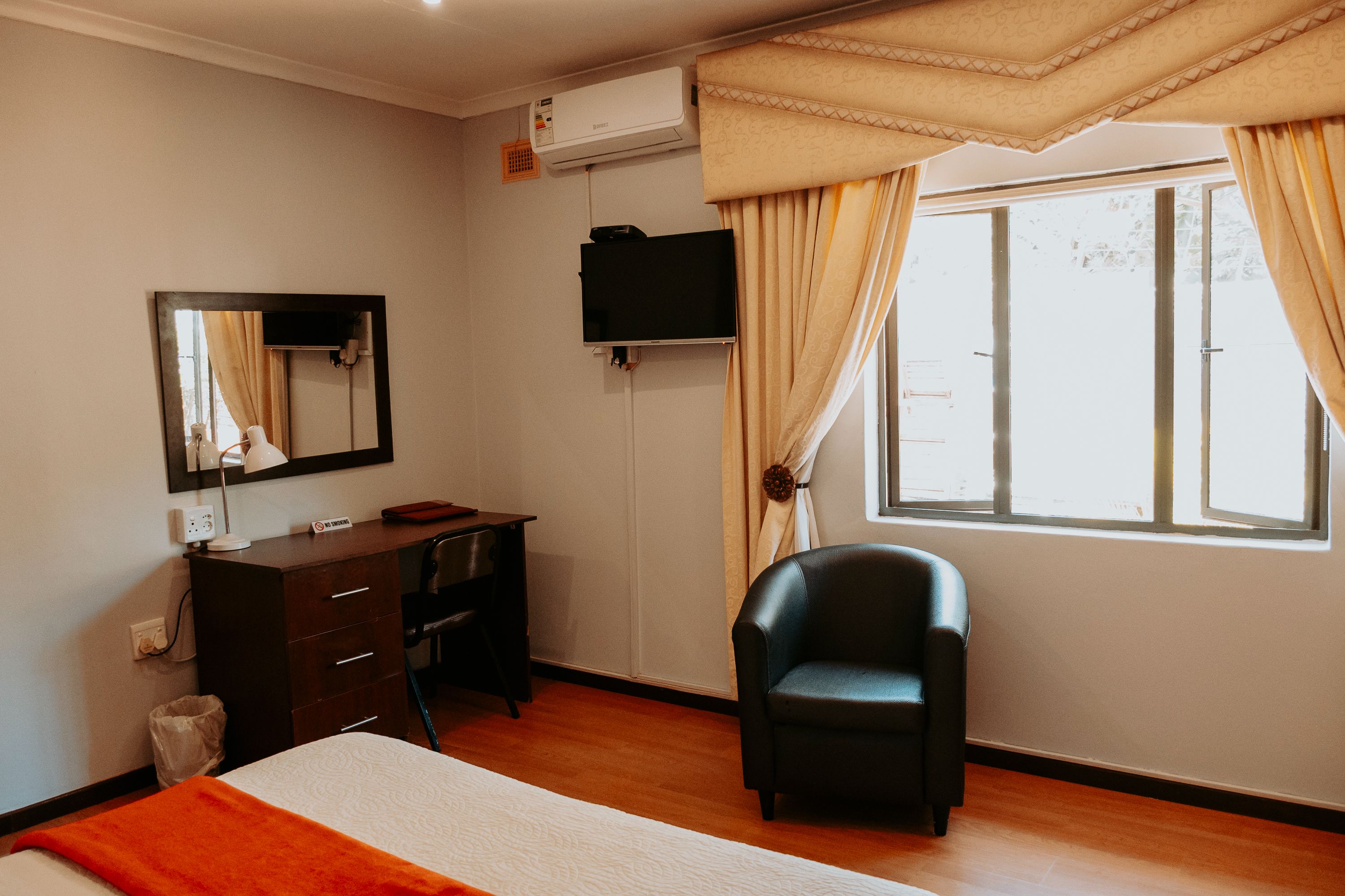 Deluxe Room Amenities